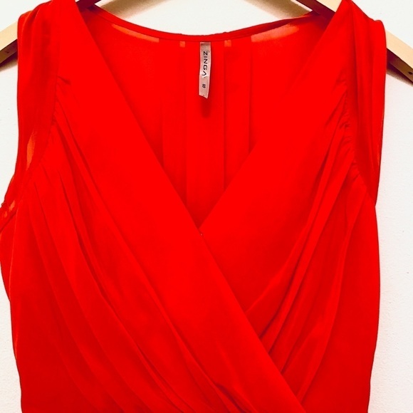 Zinga Coral / Orange Sleeveless Romper - Picture 2 of 8